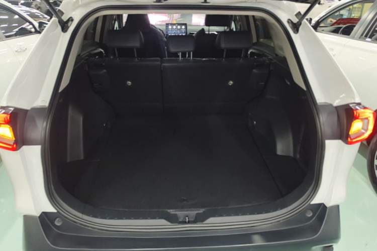 Used Toyota Wildlander 2022 2.0L CVT Two-Wheel Drive Luxury Edition Trunk