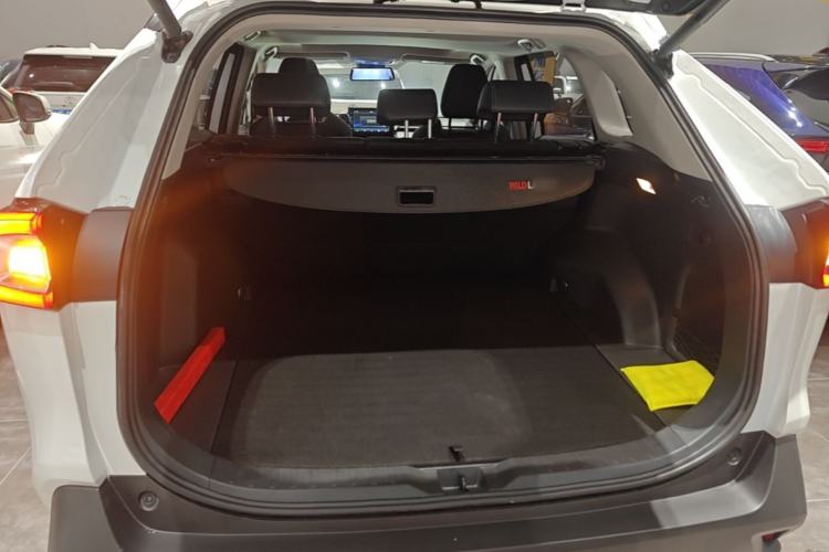 Used Toyota Wildlander 2022 2.0L CVT 4x4 Luxury PLUS Edition Trunk