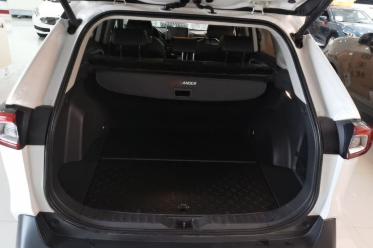 Used Toyota Wildlander 2022 2.0L CVT 4x4 Luxury PLUS Edition Trunk