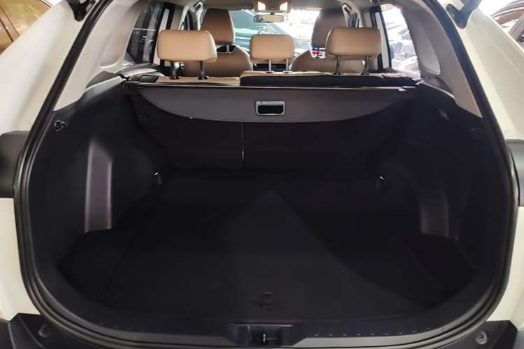 Used Toyota Wildlander 2022 Updated Version 2.0L CVT Two-Wheel Drive Leading Edition Trunk