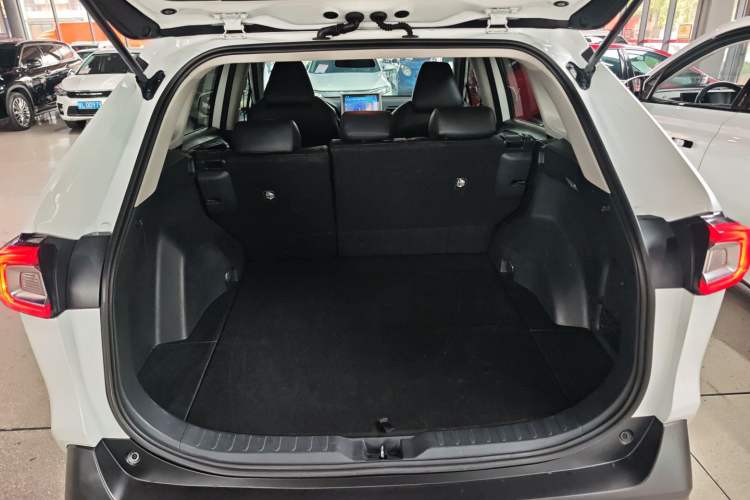 Used Toyota Wildlander 2022 2.0L CVT Two-Wheel Drive Leading Edition Trunk