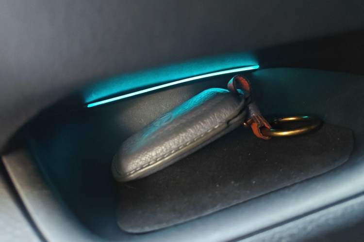 Used Toyota Wildlander 2022 2.0L CVT 4x4 Luxury PLUS Edition Vehicle Key