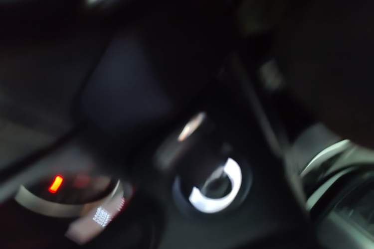 Used Toyota Wildlander 2022 Updated Version 2.0L CVT Two-Wheel Drive Leading Edition Vehicle Key