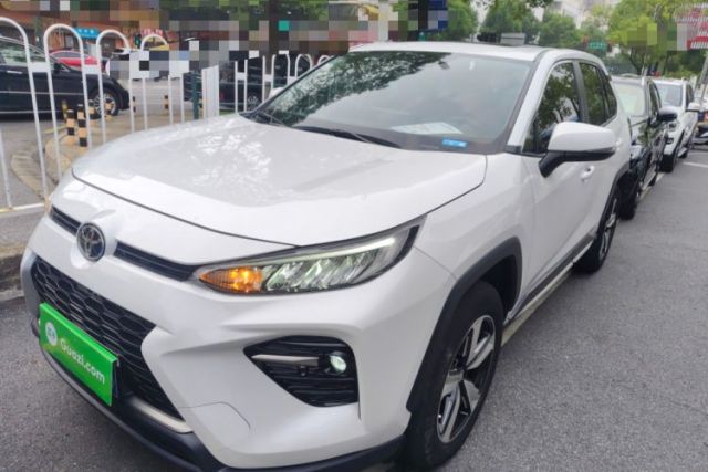 Ojetý Toyota Wildlander 2022 2.0L CVT Four-Wheel Drive Luxury Edition