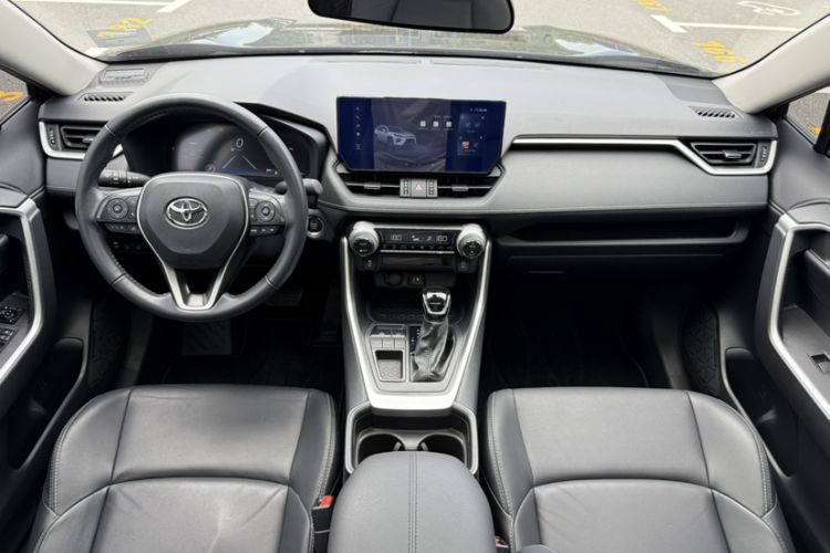 Used Toyota Wildlander 2023 2.0L CVT Two-Wheel Drive Luxury PLUS Edition Audio And AC Panel
