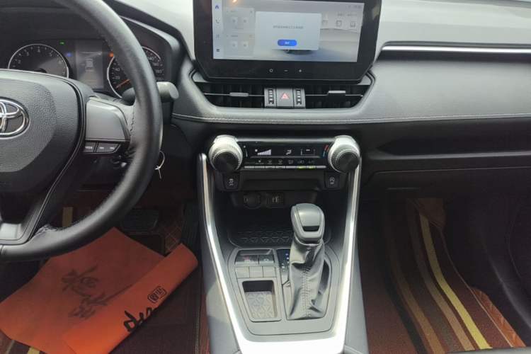 Used Toyota Wildlander 2023 2.0L CVT Two-Wheel Drive Leading Edition Audio And AC Panel