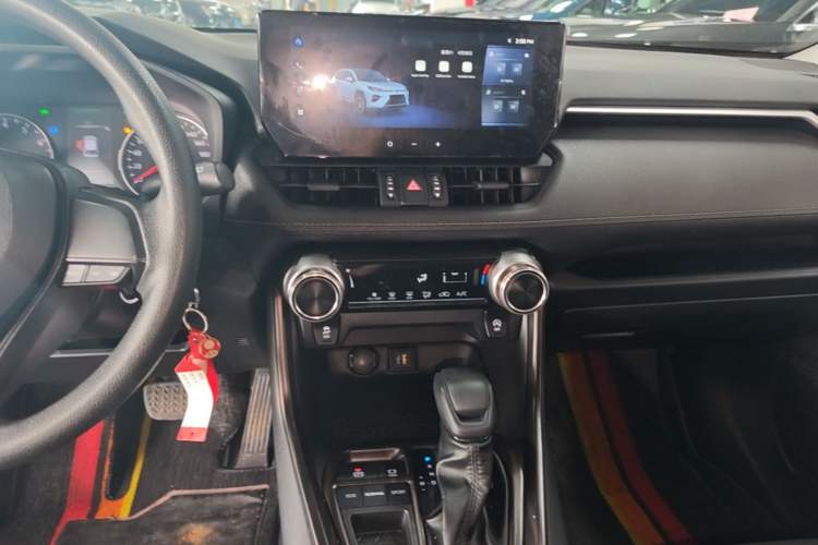 Used Toyota Wildlander 2023 2.0L CVT Two-Wheel Drive Leading Edition Audio And AC Panel