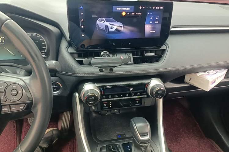 Used Toyota Wildlander 2023 Dual-Motor 2.5L E-CVT Two-Wheel Drive Prestige Edition Audio And AC Panel