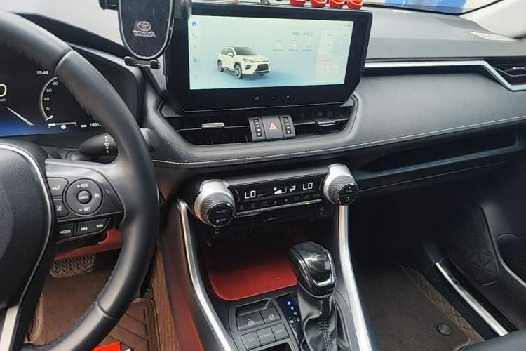 Used Toyota Wildlander 2023 2.0L CVT Two-Wheel Drive Luxury PLUS Edition Audio And AC Panel