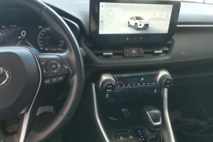 Used Toyota Wildlander 2023 2.0L CVT Two-Wheel Drive Luxury PLUS Edition Audio And AC Panel