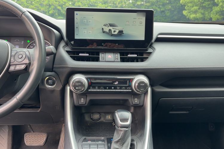 Used Toyota Wildlander 2023 2.0L CVT Two-Wheel Drive Urban Edition Audio And AC Panel