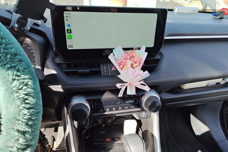 Used Toyota Wildlander 2023 2.0L CVT Two-Wheel Drive Leading Edition Audio And AC Panel