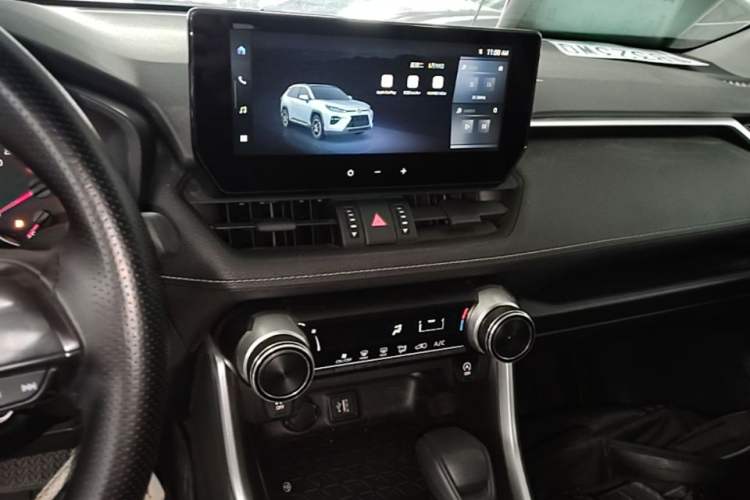 Used Toyota Wildlander 2023 2.0L CVT Two-Wheel Drive Leading Edition Audio And AC Panel
