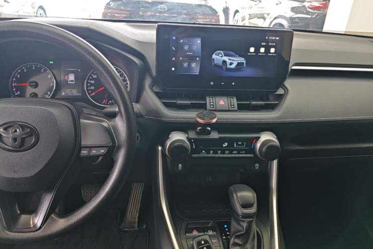 Used Toyota Wildlander 2023 2.0L CVT Two-Wheel Drive Leading Edition Audio And AC Panel