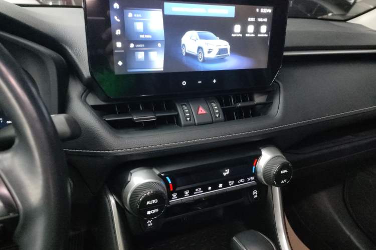 Used Toyota Wildlander 2023 2.0L CVT Two-Wheel Drive Luxury PLUS Edition Audio And AC Panel