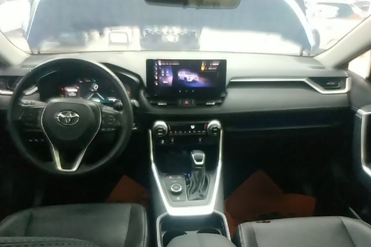 Used Toyota Wildlander 2023 Dual-Motor 2.5L E-CVT Four-Wheel Drive Prestige Edition Center Console