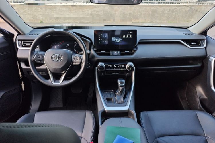 Used Toyota Wildlander 2023 2.0L CVT Four-Wheel Drive Luxury PLUS Edition Center Console
