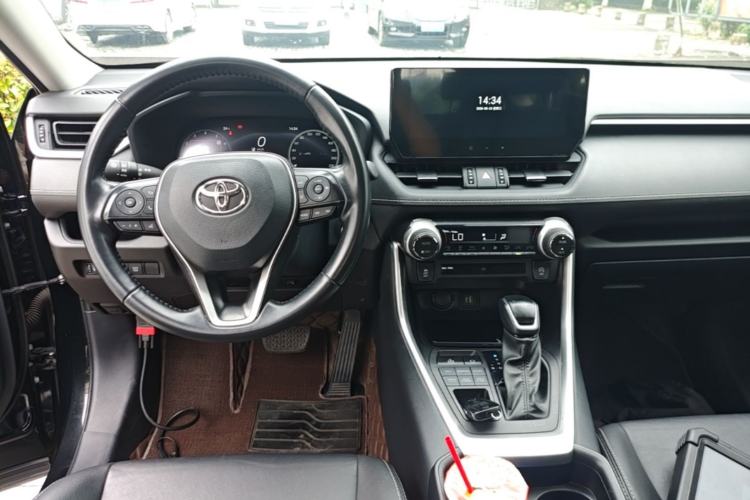 Used Toyota Wildlander 2023 2.0L CVT Four-Wheel Drive Luxury PLUS Edition Center Console