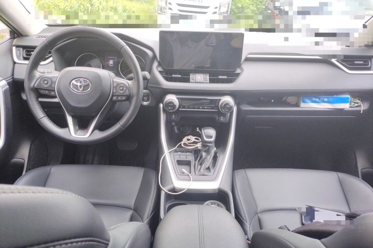 Used Toyota Wildlander 2023 2.0L CVT Two-Wheel Drive Urban Edition Center Console