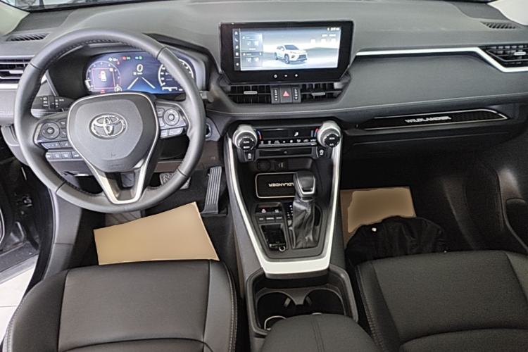 Used Toyota Wildlander 2023 2.0L CVT Two-Wheel Drive Luxury PLUS Edition Center Console