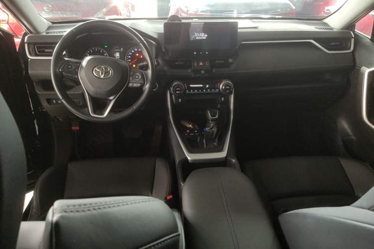 Used Toyota Wildlander 2023 2.0L CVT Two-Wheel Drive Urban Edition Center Console