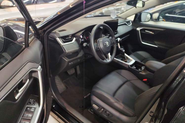 Used Toyota Wildlander 2023 2.0L CVT Two-Wheel Drive Urban Edition Driver Seat
