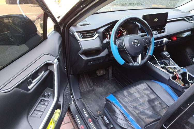 Used Toyota Wildlander 2023 2.0L CVT Two-Wheel Drive Urban Edition Driver Seat