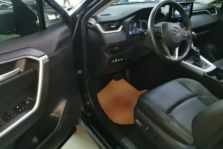 Used Toyota Wildlander 2023 2.0L CVT Two-Wheel Drive Luxury PLUS Edition Driver Seat