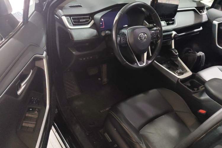 Used Toyota Wildlander 2023 Dual-Motor 2.5L E-CVT Two-Wheel Drive Luxury PLUS Edition Driver Seat