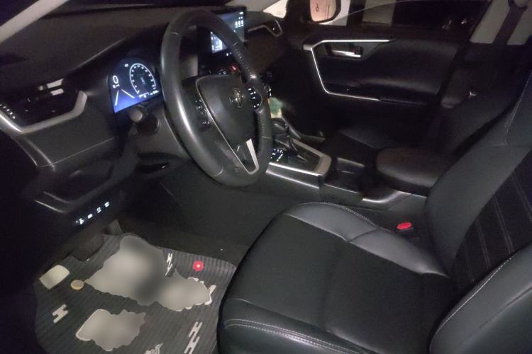 Used Toyota Wildlander 2023 2.0L CVT Two-Wheel Drive Luxury PLUS Edition Driver Seat
