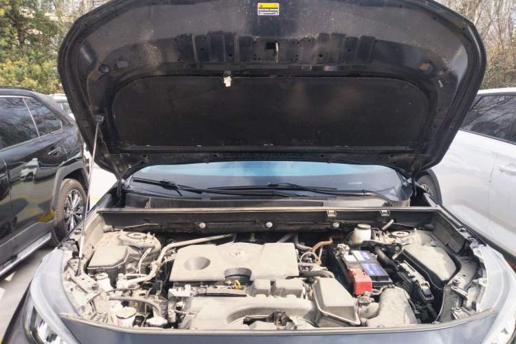 Used Toyota Wildlander 2023 2.0L CVT Two-Wheel Drive Urban Edition Engine Bay