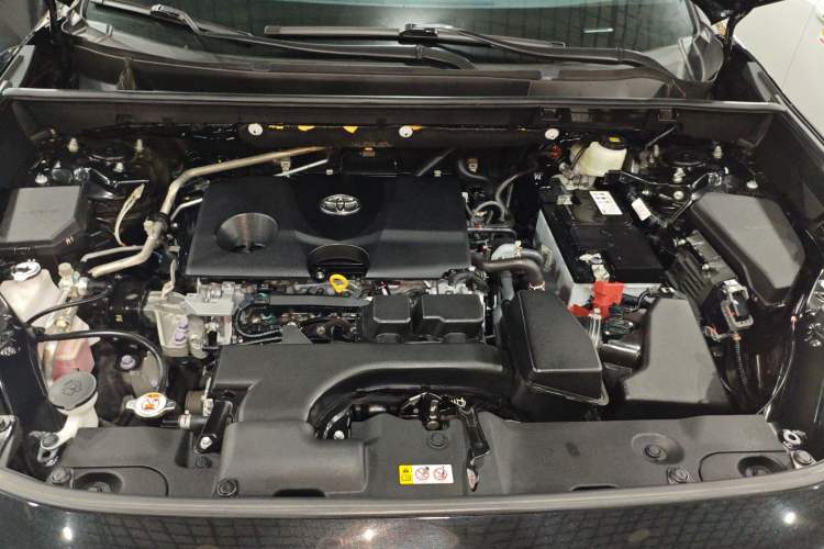 Used Toyota Wildlander 2023 2.0L CVT Two-Wheel Drive Leading Edition Engine Bay