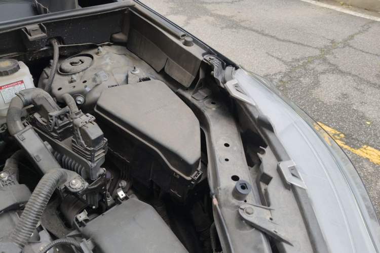 Used Toyota Wildlander 2023 Dual-Motor 2.5L E-CVT Two-Wheel Drive Luxury PLUS Edition Engine Bay Left