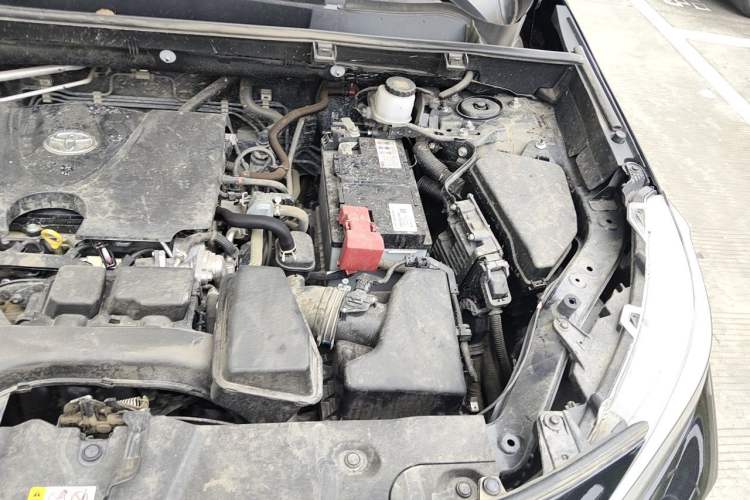 Used Toyota Wildlander 2023 2.0L CVT Two-Wheel Drive Luxury PLUS Edition Engine Bay Left