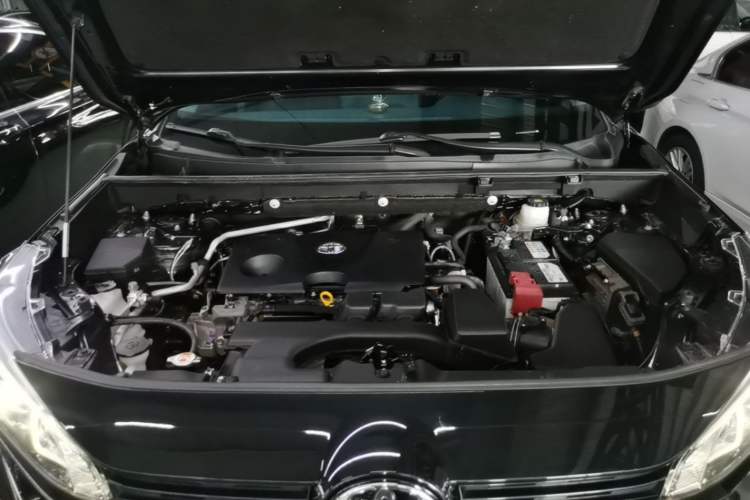 Used Toyota Wildlander 2023 2.0L CVT Two-Wheel Drive Luxury PLUS Edition Engine Bay