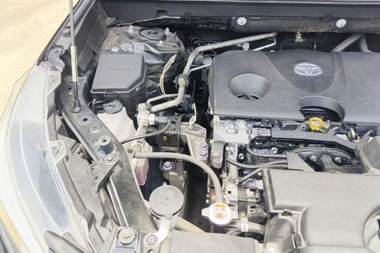 Used Toyota Wildlander 2023 2.0L CVT Two-Wheel Drive Leading Edition Engine Bay Right