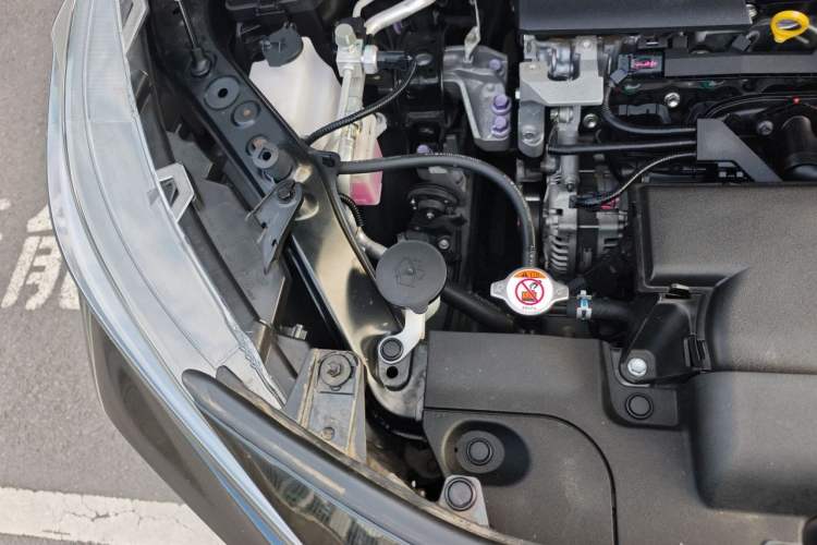 Used Toyota Wildlander 2023 2.0L CVT Four-Wheel Drive Luxury PLUS Edition Engine Bay Right