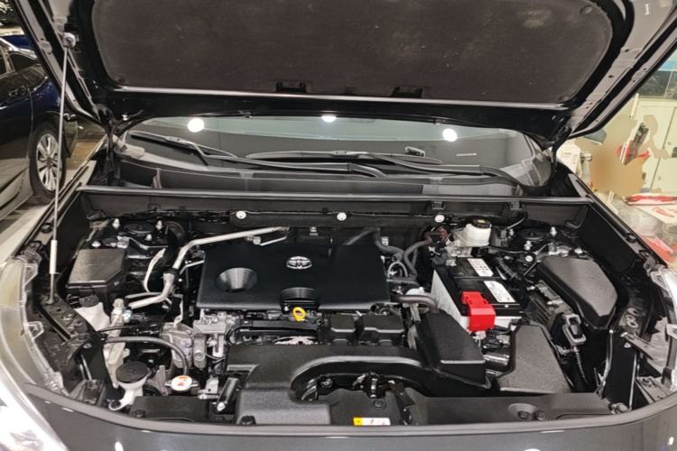 Used Toyota Wildlander 2023 2.0L CVT Two-Wheel Drive Luxury PLUS Edition Engine Bay