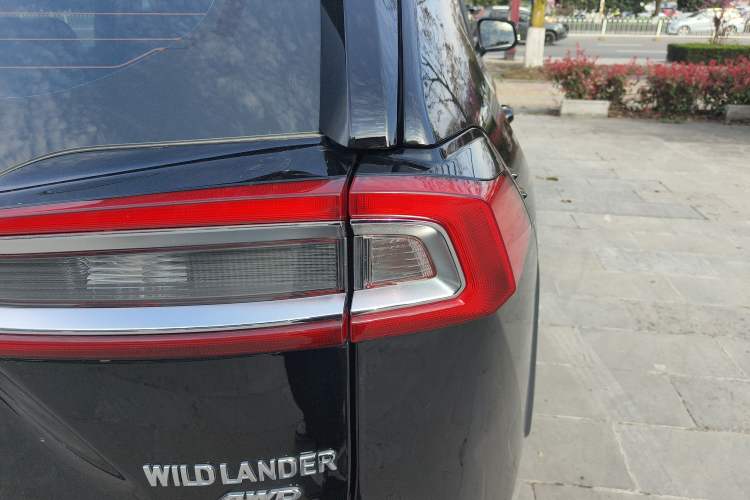 Used Toyota Wildlander 2023 2.0L CVT Four-Wheel Drive Luxury PLUS Edition Exterior 3