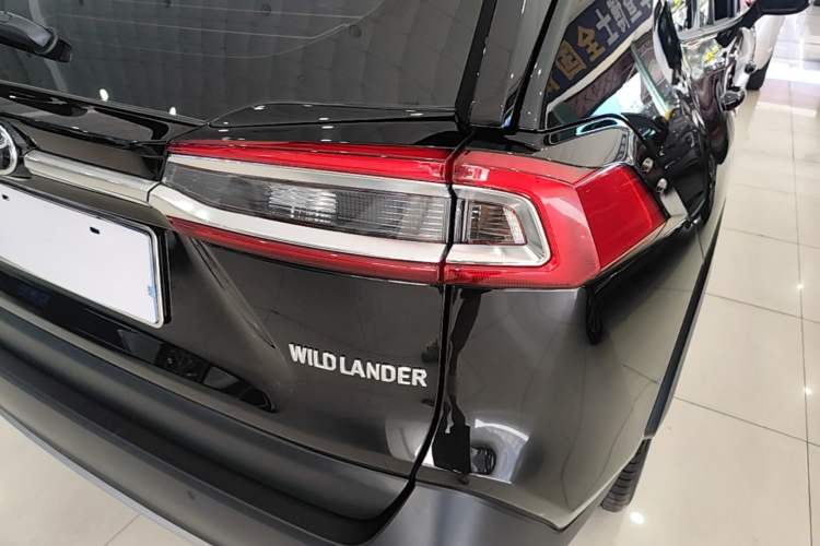 Used Toyota Wildlander 2023 2.0L CVT Two-Wheel Drive Luxury PLUS Edition Exterior 3