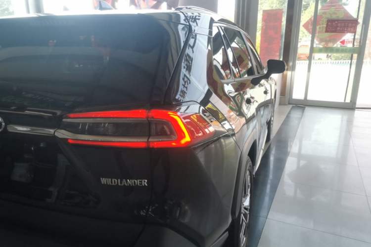 Used Toyota Wildlander 2023 2.0L CVT Two-Wheel Drive Luxury PLUS Edition Exterior 3