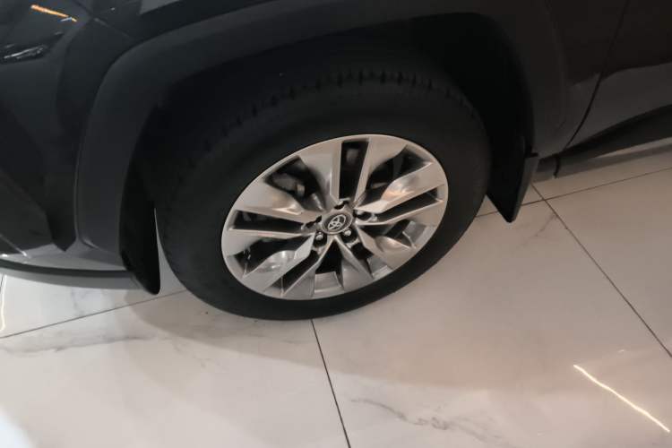 Used Toyota Wildlander 2023 2.0L CVT Two-Wheel Drive Leading Edition Exterior 4