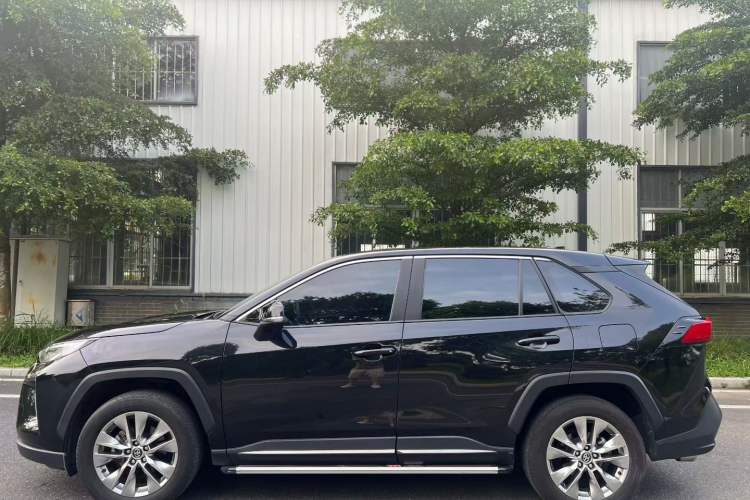 Used Toyota Wildlander 2023 2.0L CVT Two-Wheel Drive Leading Edition Exterior 4