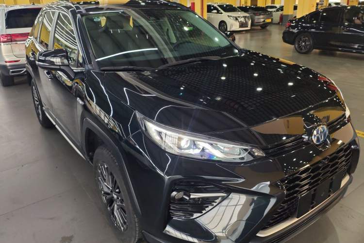 Used Toyota Wildlander 2023 Dual-Motor 2.5L E-CVT Four-Wheel Drive Prestige Edition Front Right 45 Deg