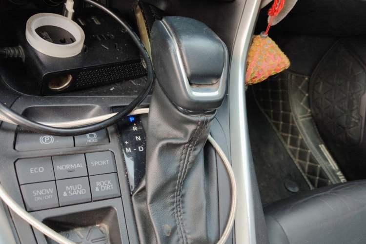 Used Toyota Wildlander 2023 2.0L CVT Four-Wheel Drive Luxury PLUS Edition Gear Lever