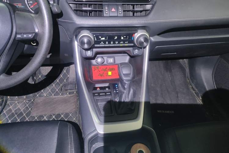 Used Toyota Wildlander 2023 2.0L CVT Two-Wheel Drive Leading Edition Gear Lever