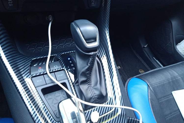 Used Toyota Wildlander 2023 2.0L CVT Two-Wheel Drive Urban Edition Gear Lever