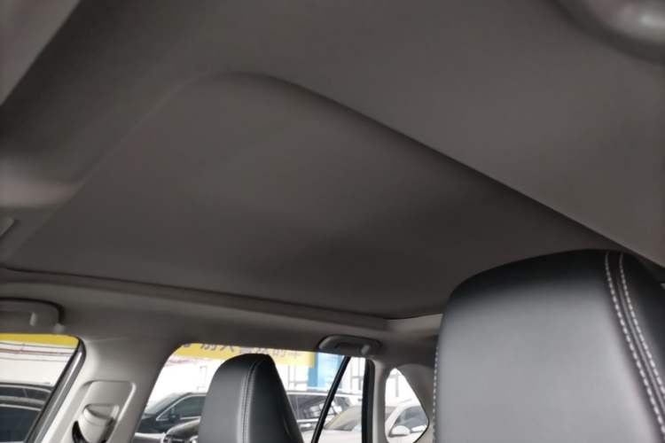 Used Toyota Wildlander 2023 2.0L CVT Two-Wheel Drive Prestige Version Headliner