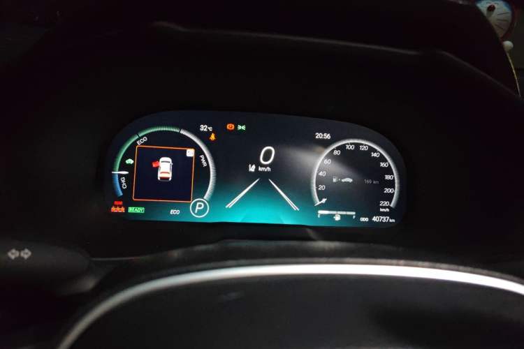 Used Toyota Wildlander 2023 Dual-Motor 2.5L E-CVT Two-Wheel Drive Luxury PLUS Edition Instrument Cluster