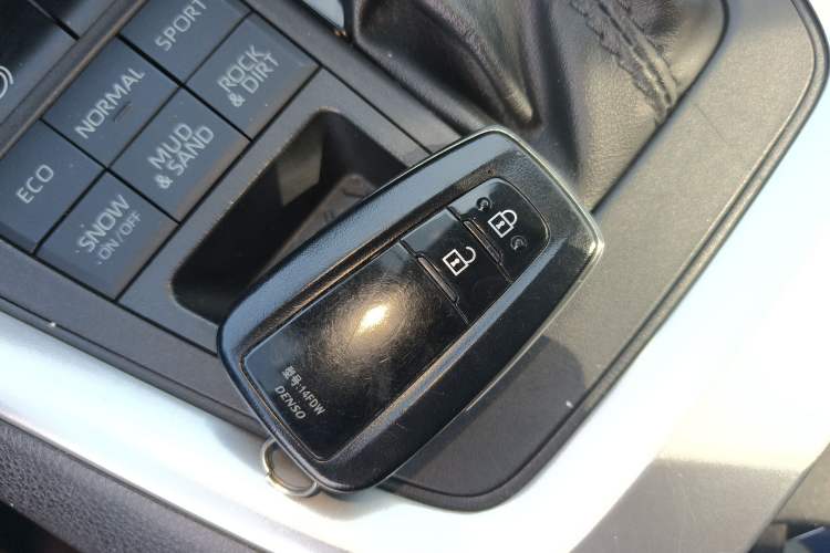Used Toyota Wildlander 2023 2.0L CVT Four-Wheel Drive Luxury PLUS Edition Interior 1